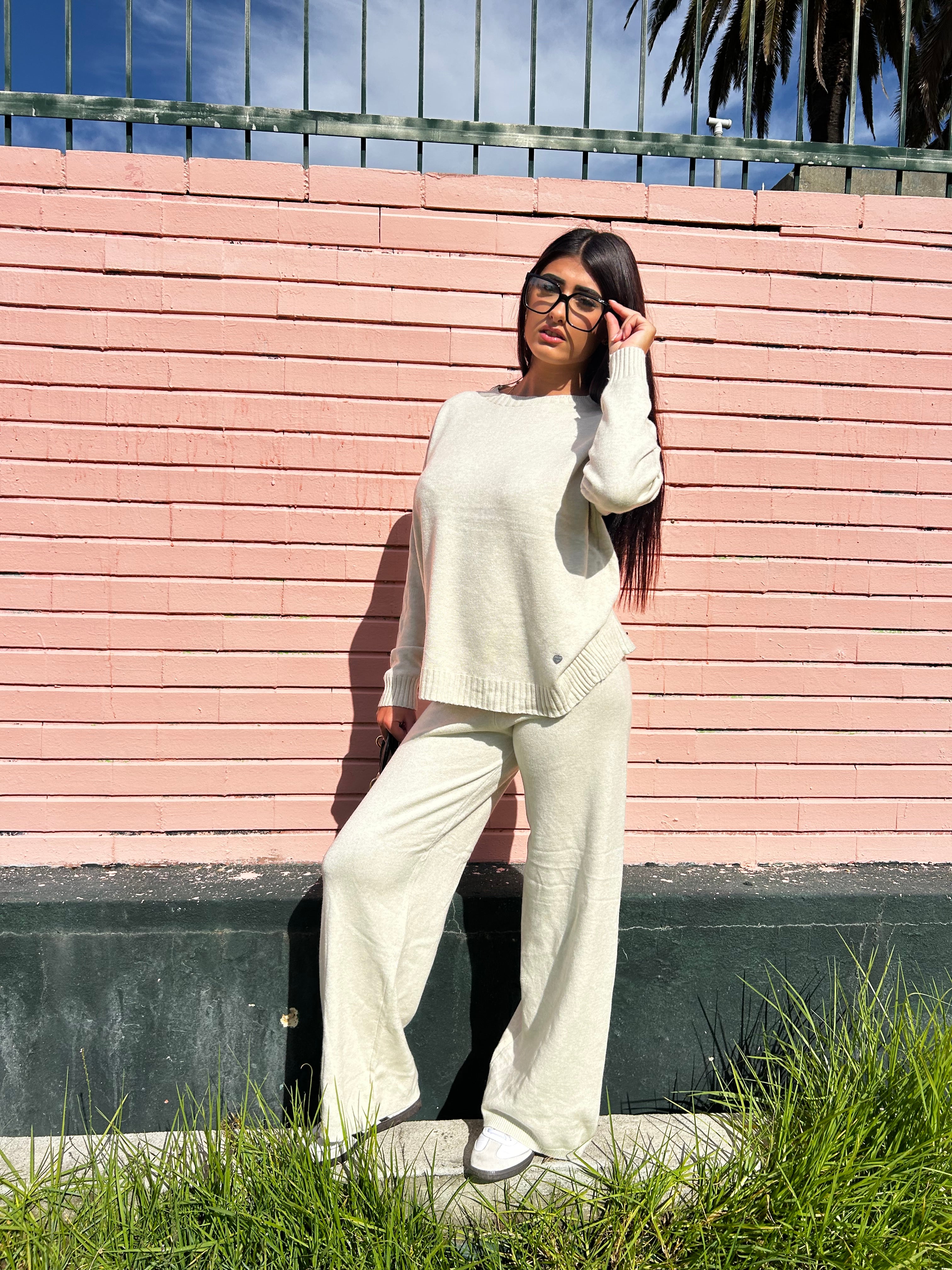 Conjunto bege